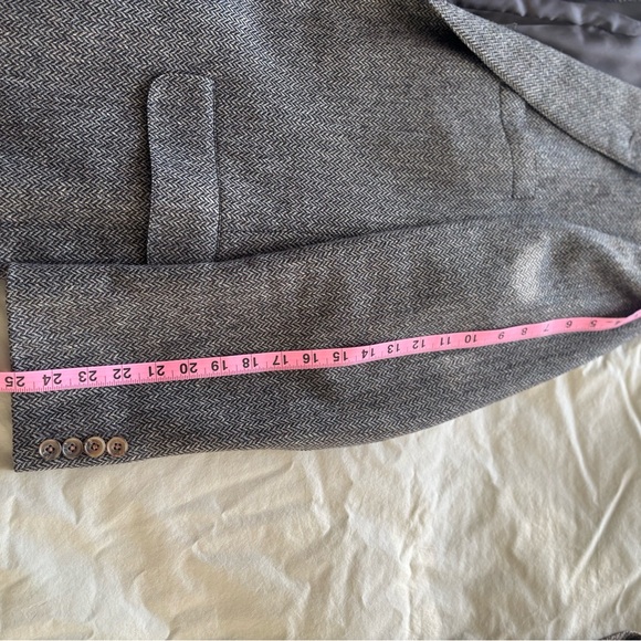 Wool Herringbone Sportcoat by Norman Hilton 42L - Picture 5 of 7